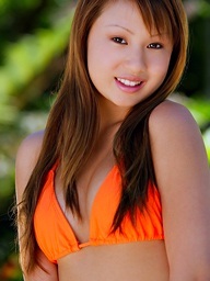 Tia Tanaka pops her hawt Oriental body out of a bikini - Digital Desire